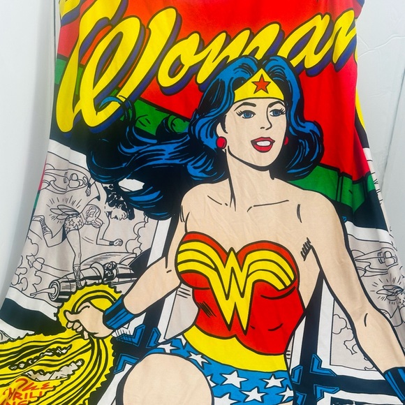 HALLOWEEN READY WONDER WOMAN” DRESS /SHEATH POLYESTER SPANDEX BLEND One Size - Picture 8 of 10